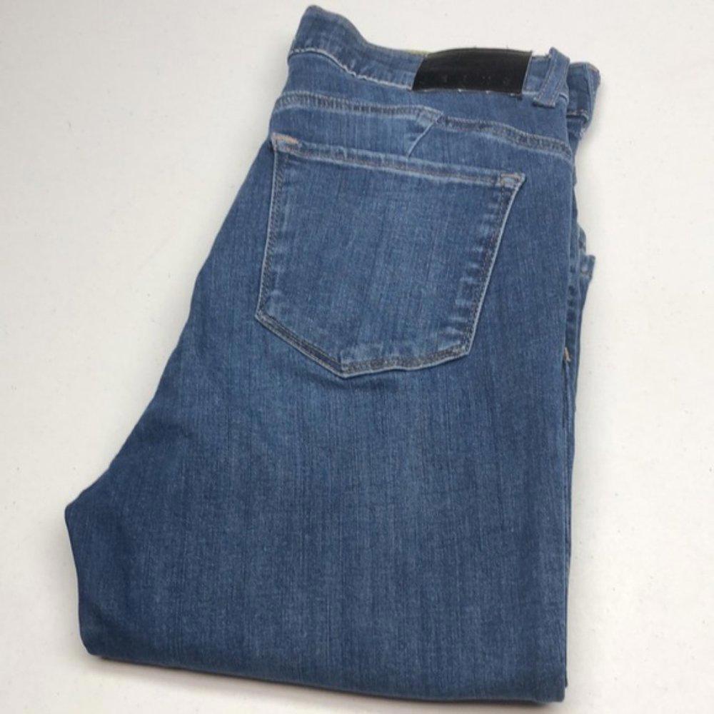 DKNY BLEECKER SHAPING SKINNY JEANS 8/29x29 😊